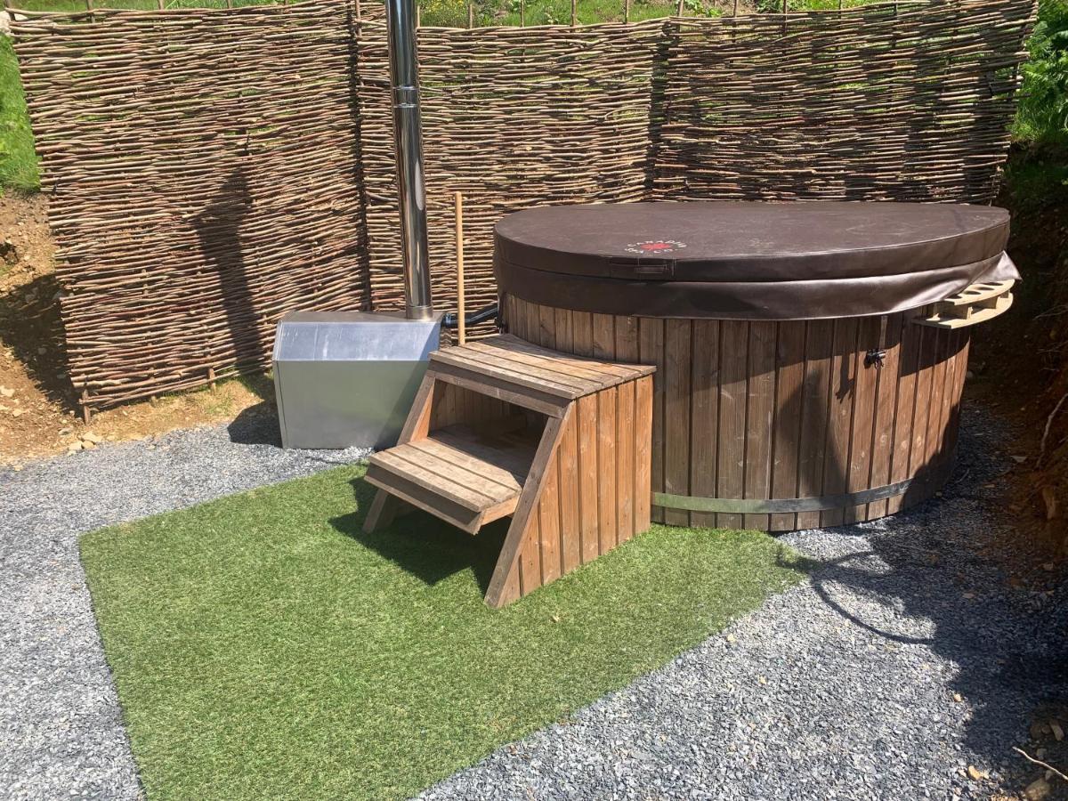 Mountain View Safari Tent With Hot Tub In The Heart Of Snowdonia ดอลเกซเซย์ ภายนอก รูปภาพ