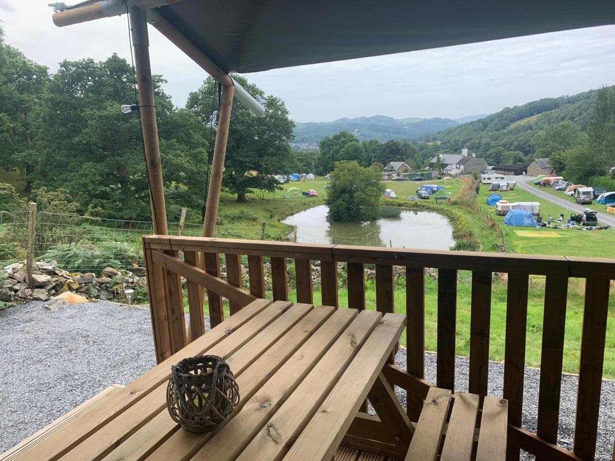 Mountain View Safari Tent With Hot Tub In The Heart Of Snowdonia ดอลเกซเซย์ ภายนอก รูปภาพ
