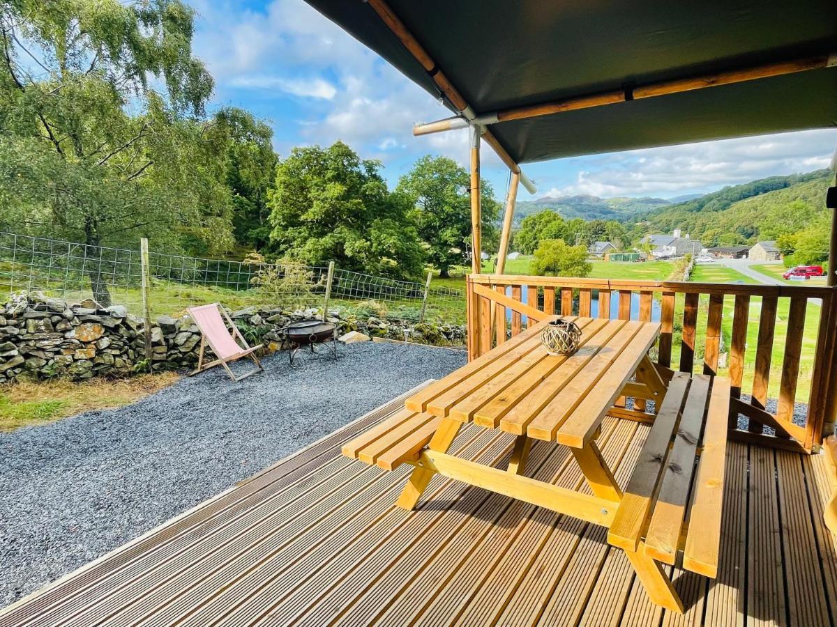 Mountain View Safari Tent With Hot Tub In The Heart Of Snowdonia ดอลเกซเซย์ ภายนอก รูปภาพ